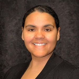 Carla Ayers Headshot