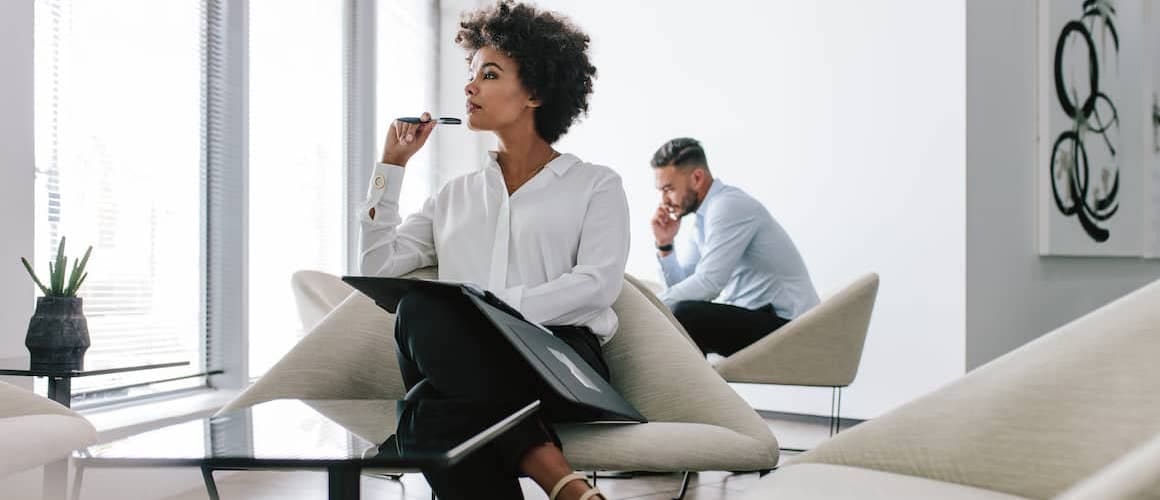 Woman considering 10 year mortgage