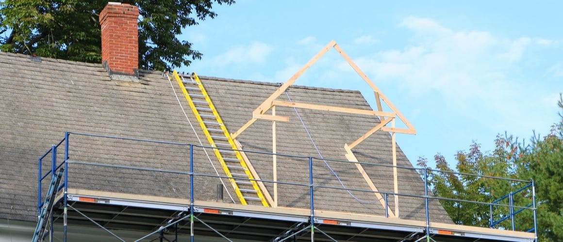 5 ways to tell that your house needs a new roof